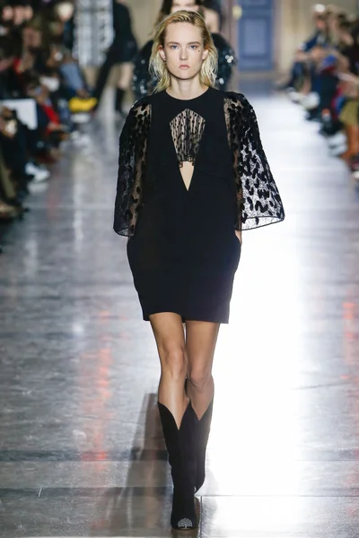 Look 54